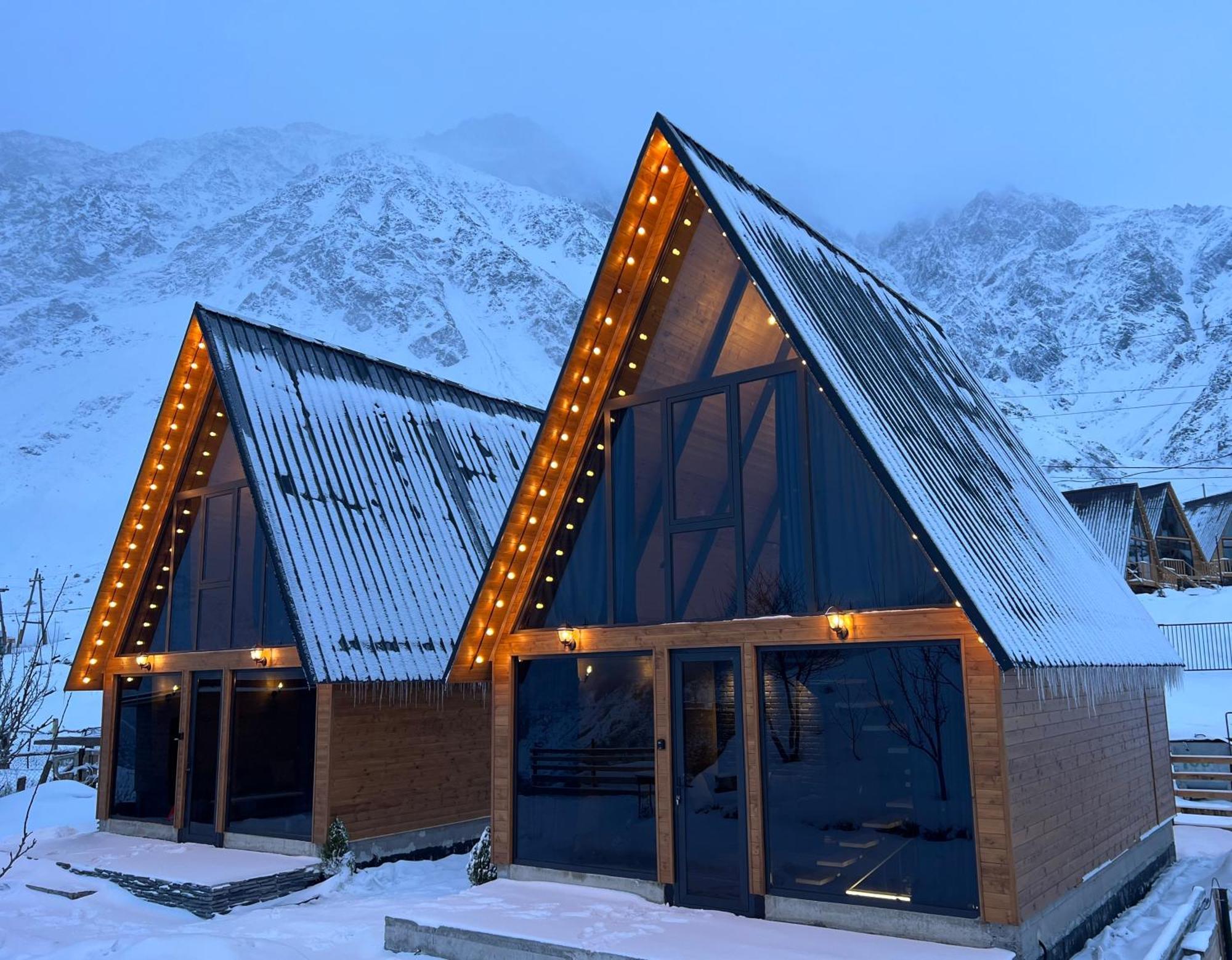 Kazbegi Hills Cottages Exteriör bild