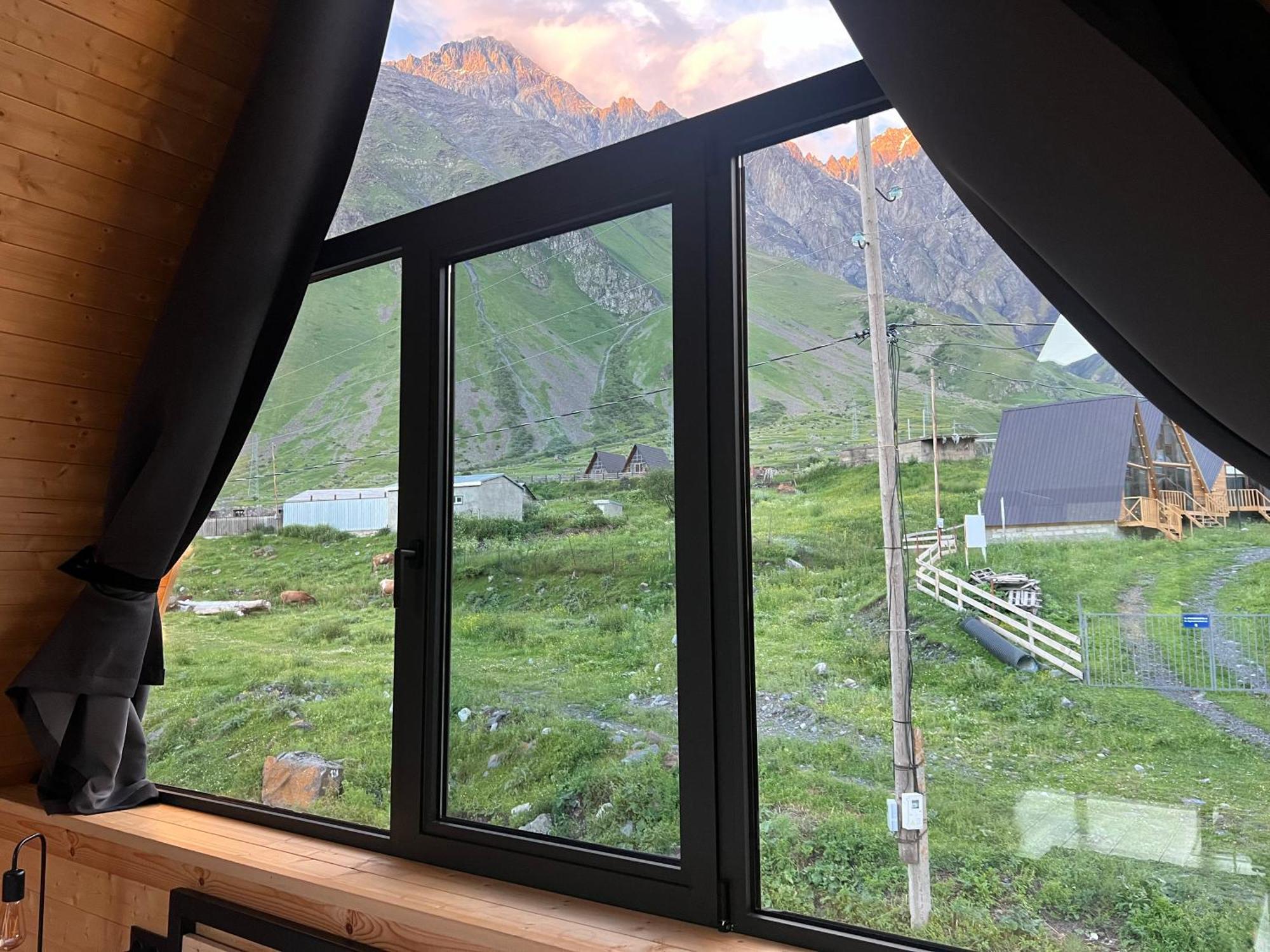 Kazbegi Hills Cottages Exteriör bild