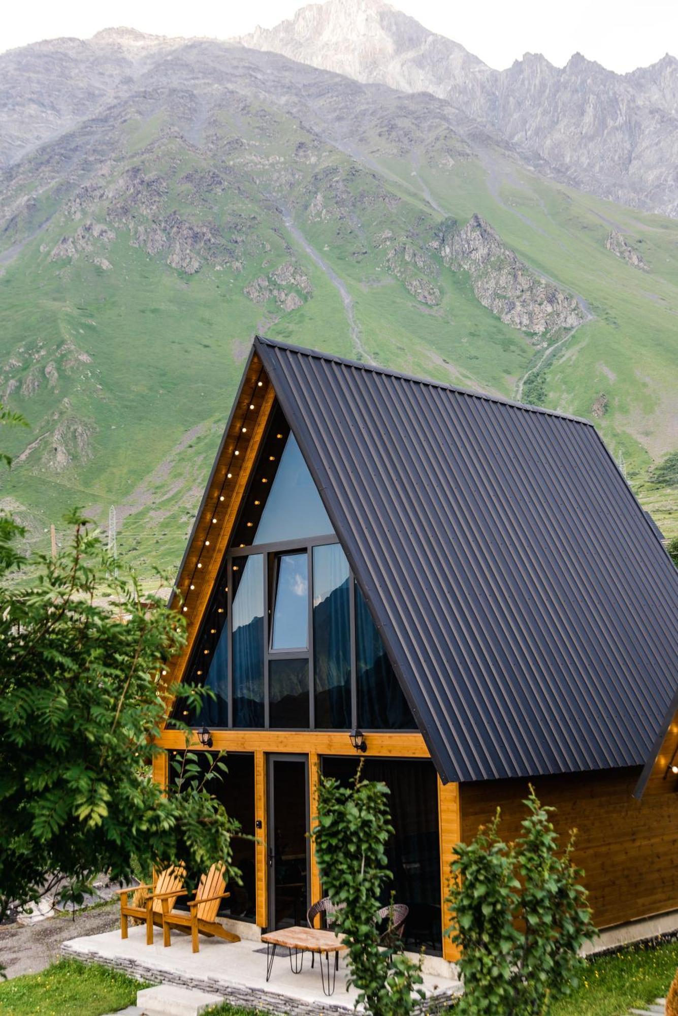 Kazbegi Hills Cottages Exteriör bild